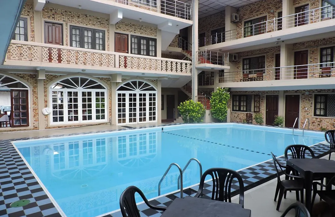 Oasis Beach Resort-1