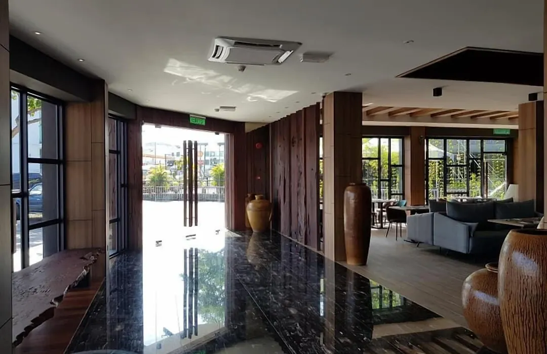 Roxy Hotel Padungan-1