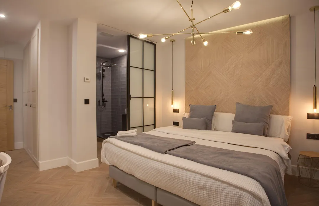 Suites You Soho-1