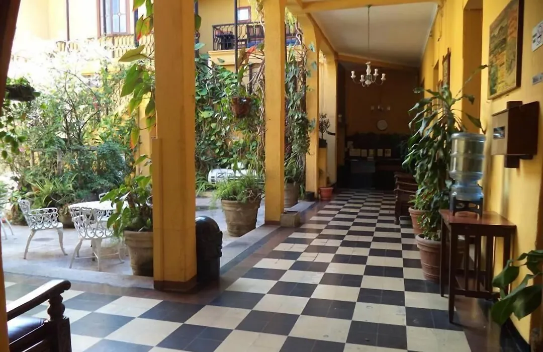 Hotel Spring-1
