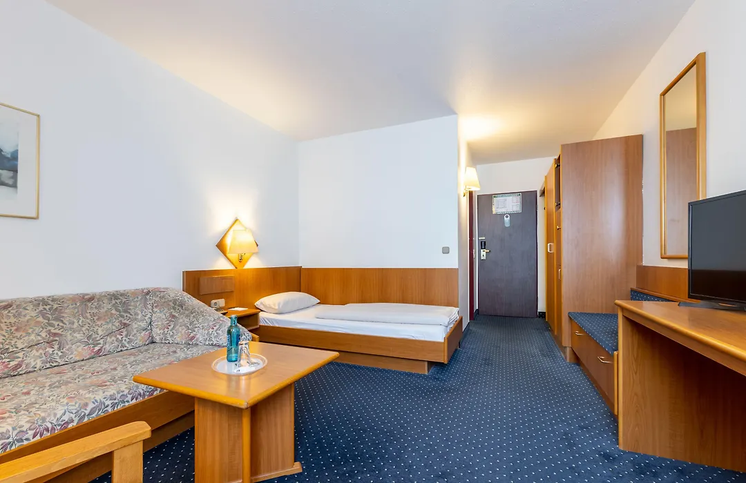 Fly Inn Hotel Frankfurt Airport Ruesselsheim Ehemals Trip Inn Hotels-1