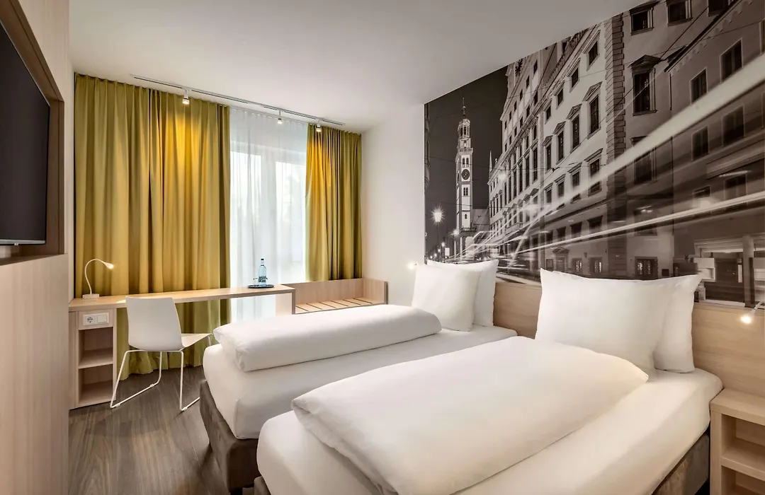 Super 8 By Wyndham Augsburg-1