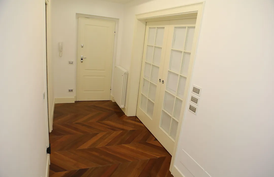 Champagne Rooms-1