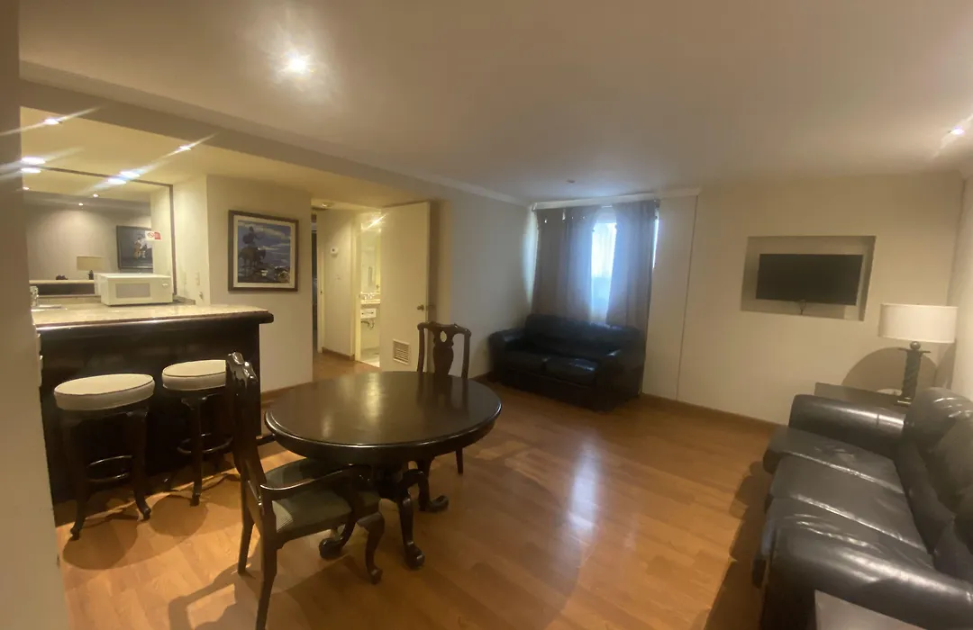 Rose Hotel-1