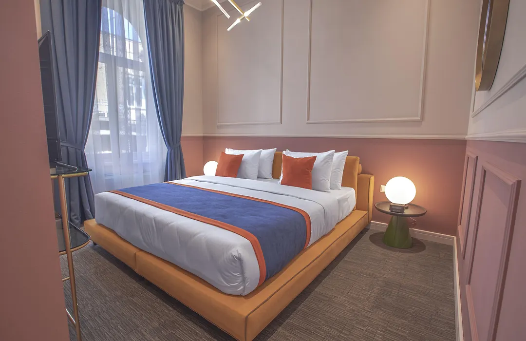 Heritage Hotel And Suites-1