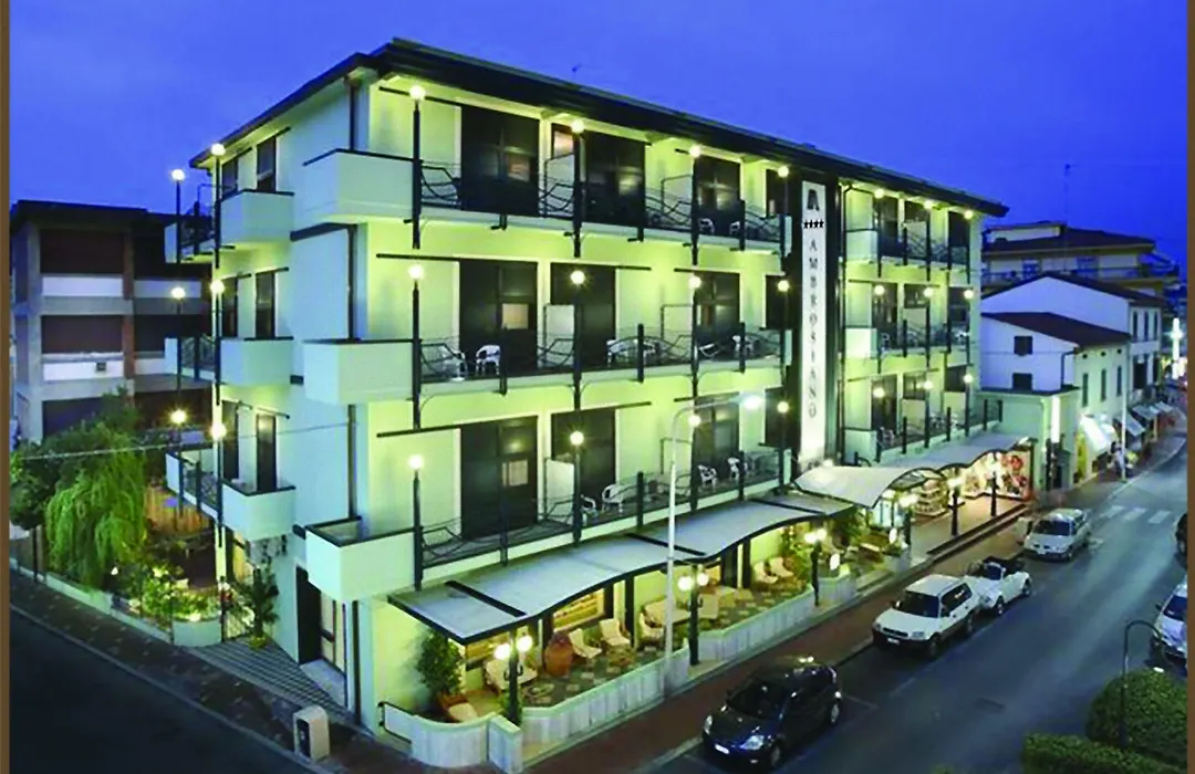 Hotel Ambrosiano-1