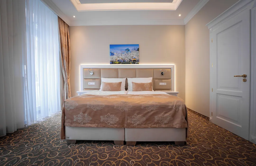 Golden Key Boutique Hotel-1
