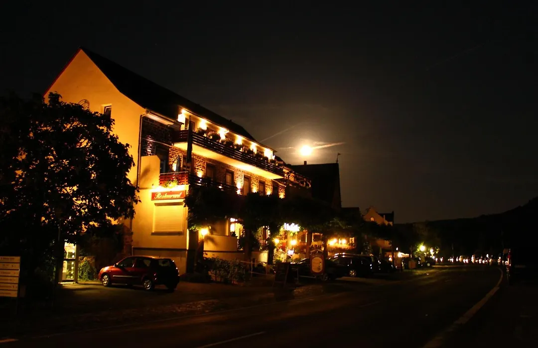 Moselromantik-Hotel Zum Loewen-1