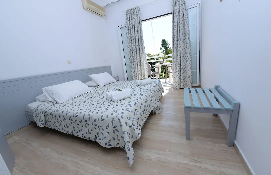 Filippas Rooms In Gouvia-1