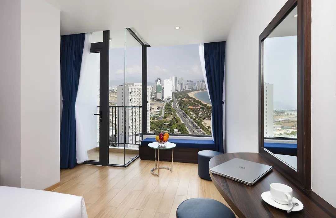 Crown Hotel Nha Trang-1