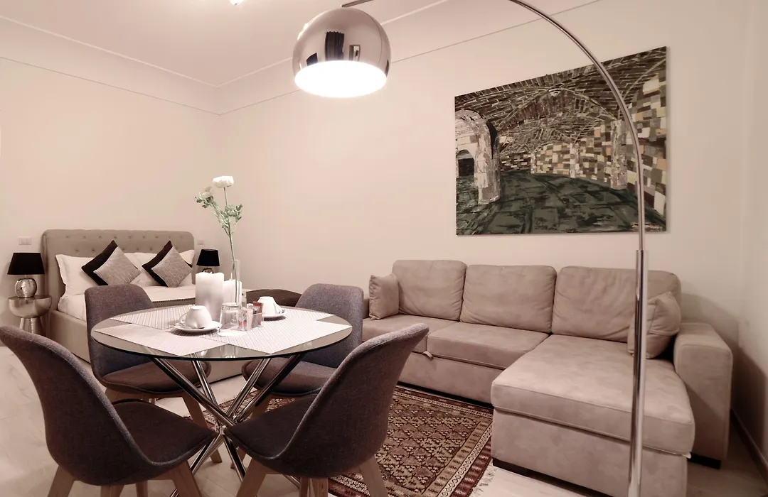 Coladir Guest House-1