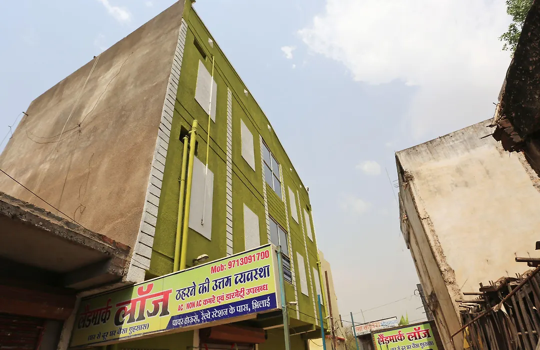 Oyo 35391 Landmark 2 Power House-1