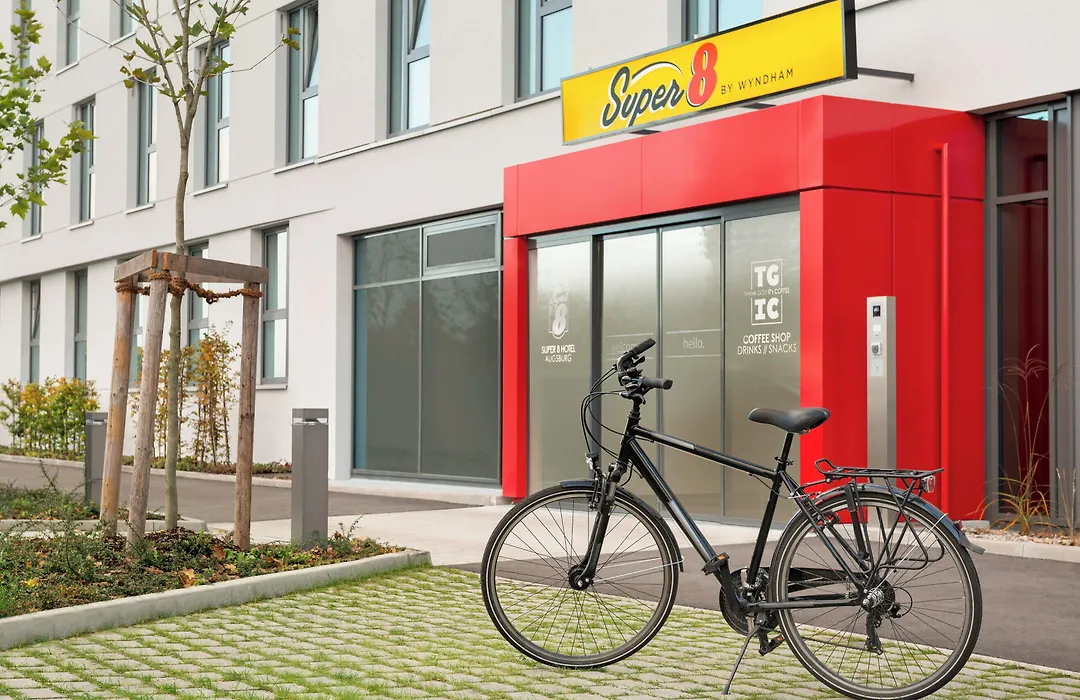 Super 8 By Wyndham Oberhausen Am Centro-1