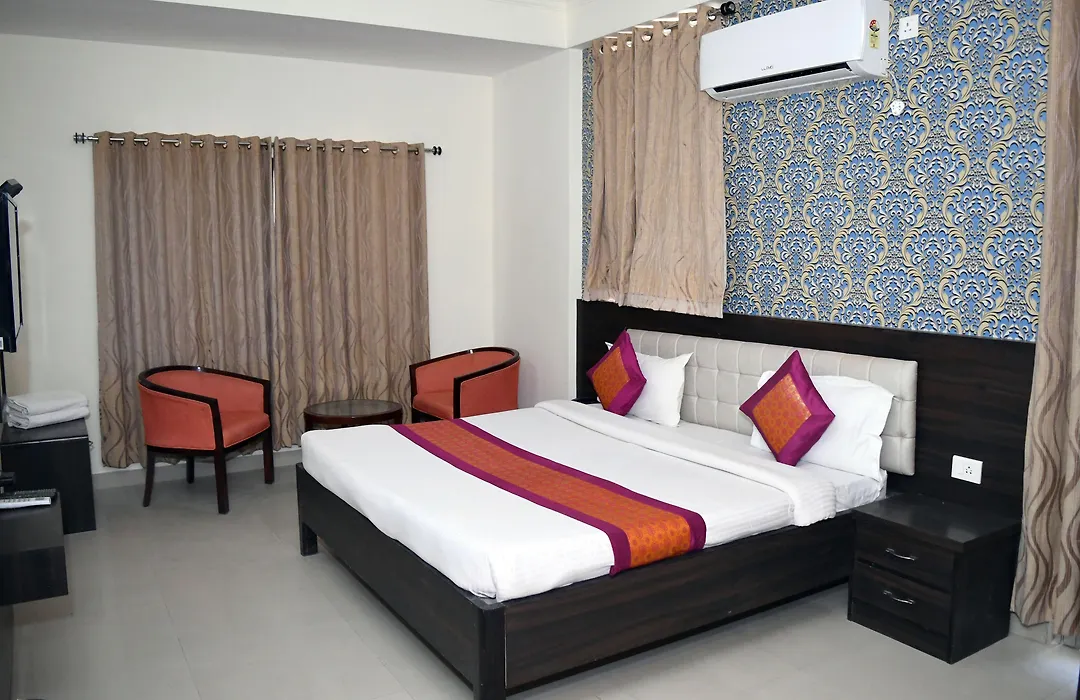 Ganga Darshanam Guesthouse At Dashashwamedh Ghat-1