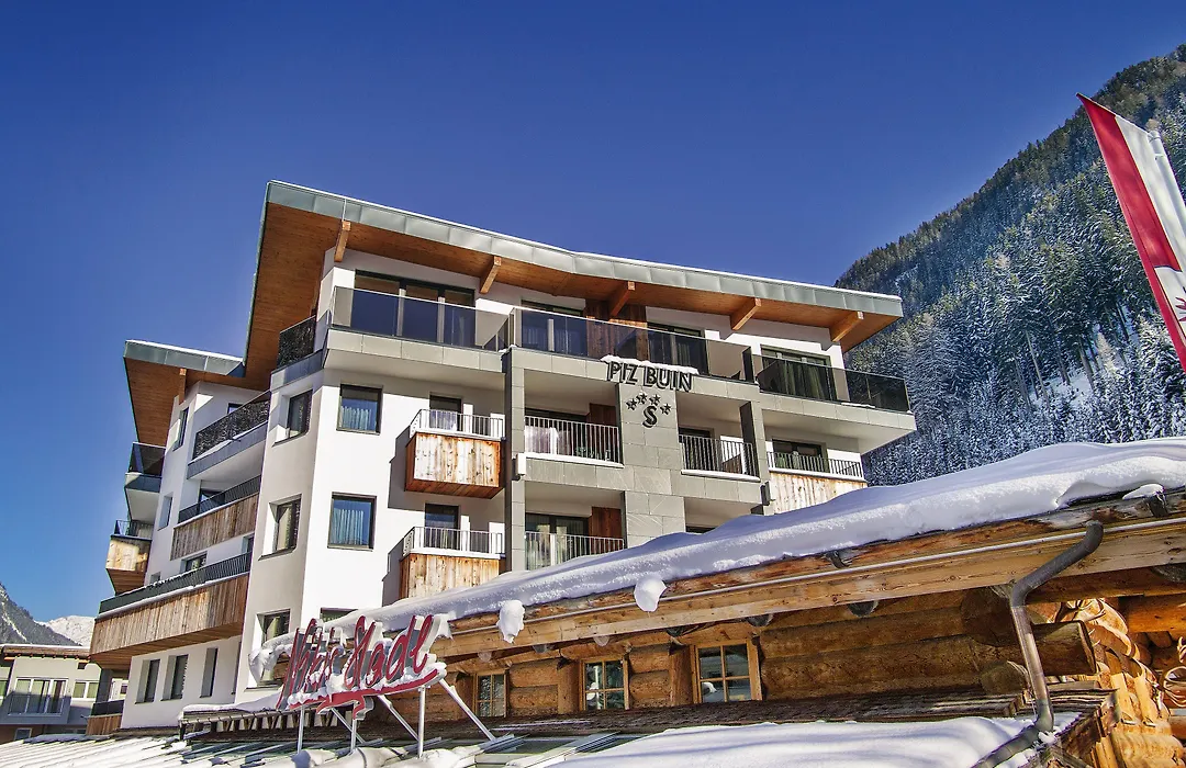 Hotel Piz Buin-1