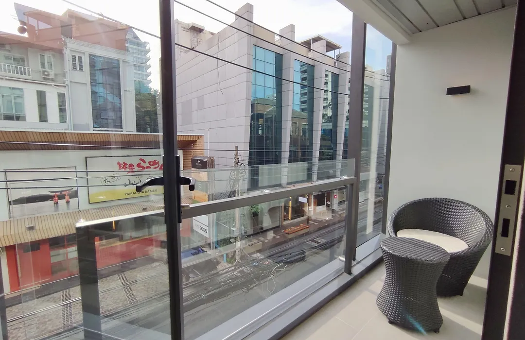 Ashley Hotel Bkk-1