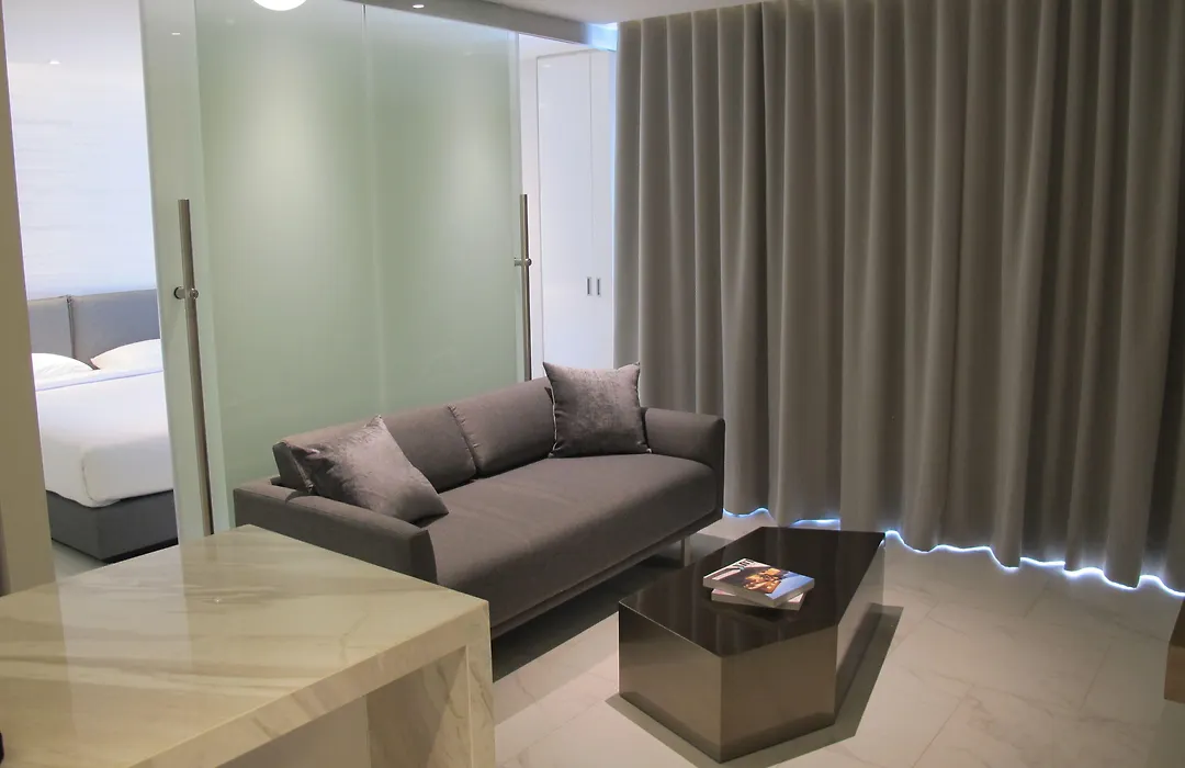 Ashley Hotel Bkk-1
