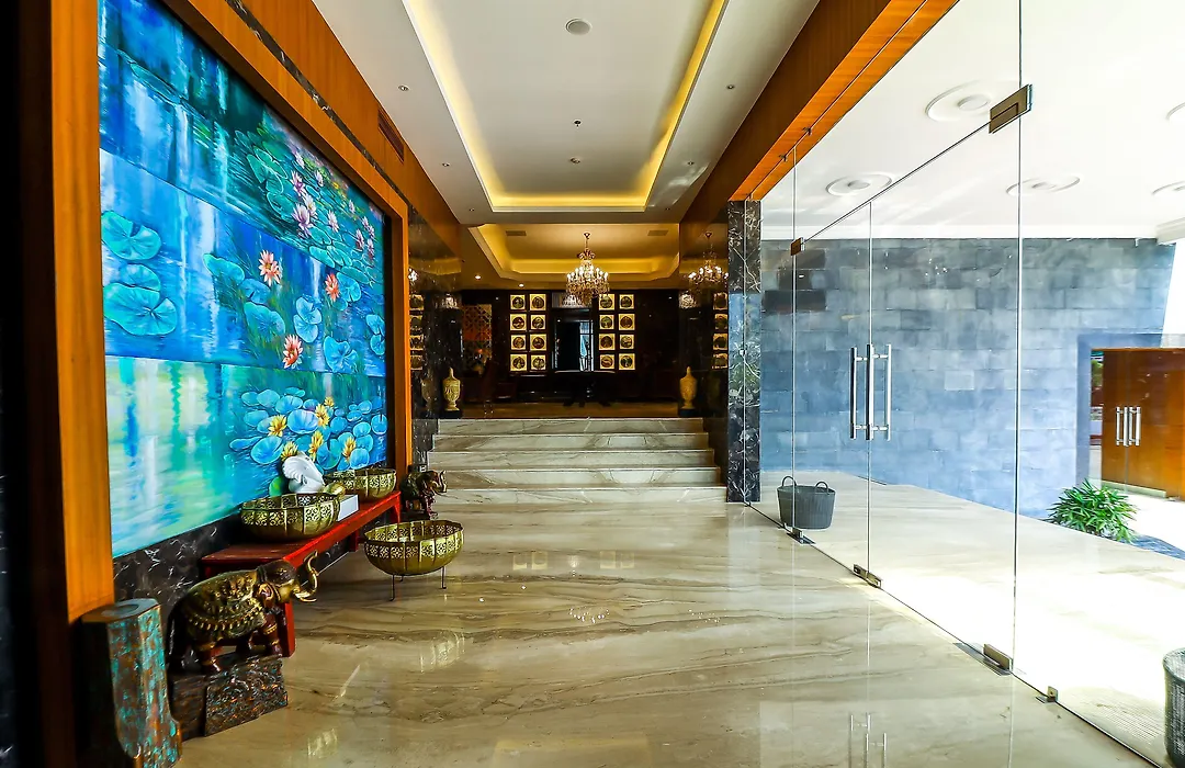 Piccadily Hotel-1