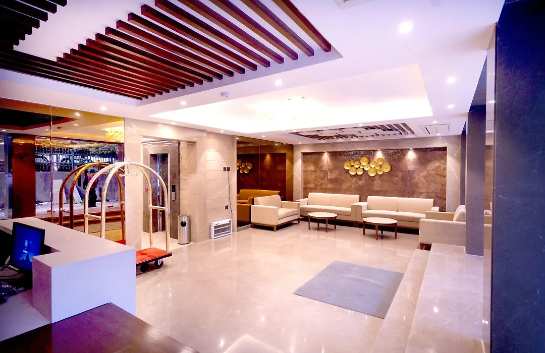 Hotel City Pride - City Centre, With Free Airport Pickup-1