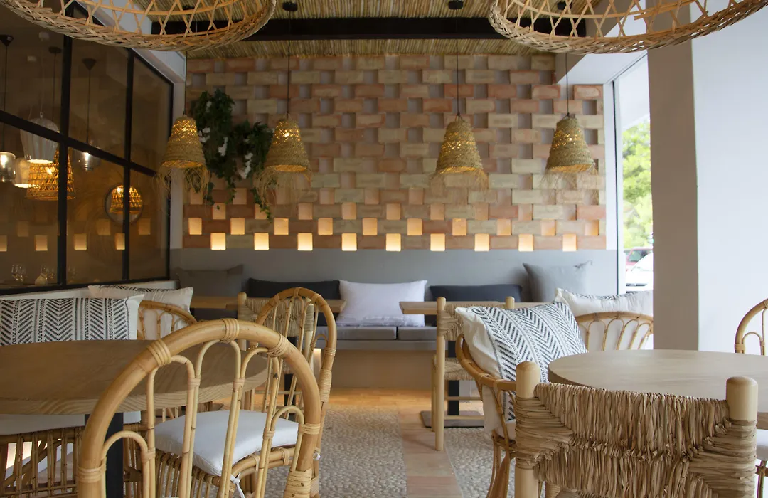 You & Co. Saler Beach Boutique-1