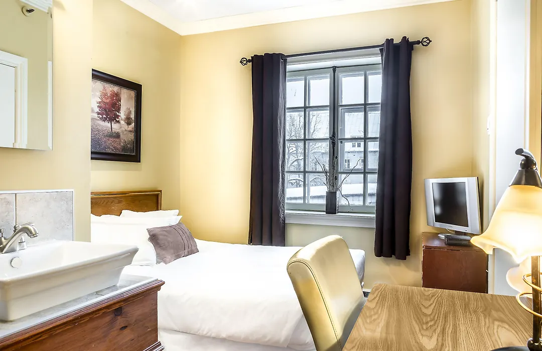 Hotel Louisbourg-1