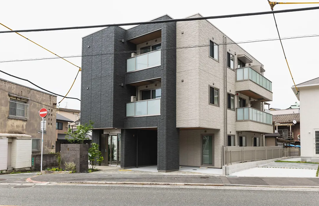 Grand Base Mojiko-1