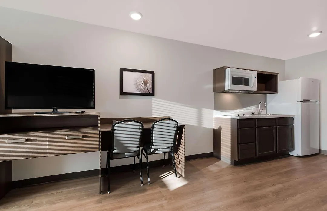 Woodspring Suites Phoenix-Deer Valley-1