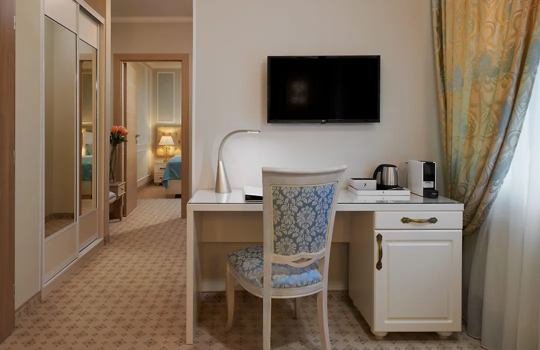 Honour And Grace Hotel-1