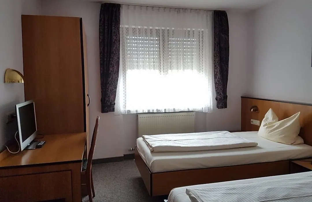 Traube Hotel Oeffingen-1