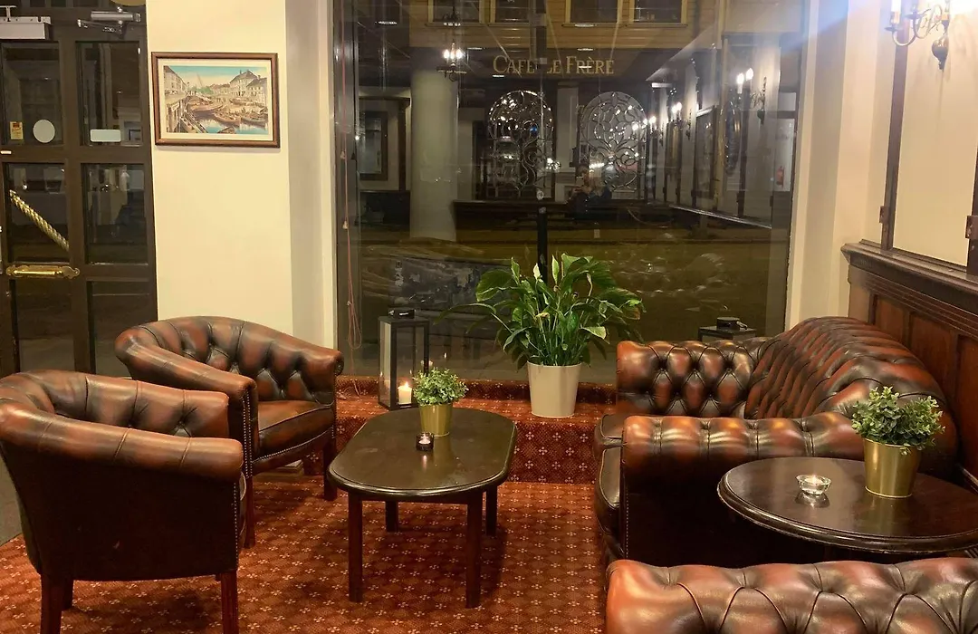 Chesterfield Hotel-1