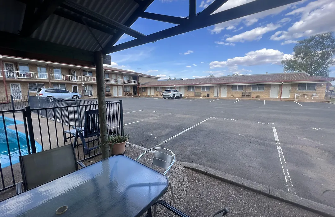 Overlander Motor Lodge-1