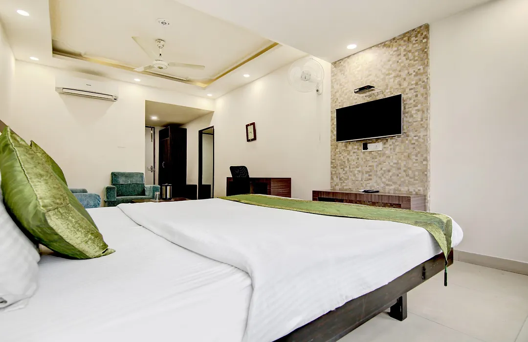 Itsy Hotels Solitaire-1