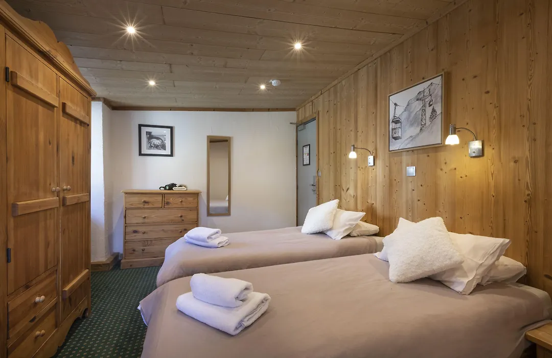 Hotel Escapade-1