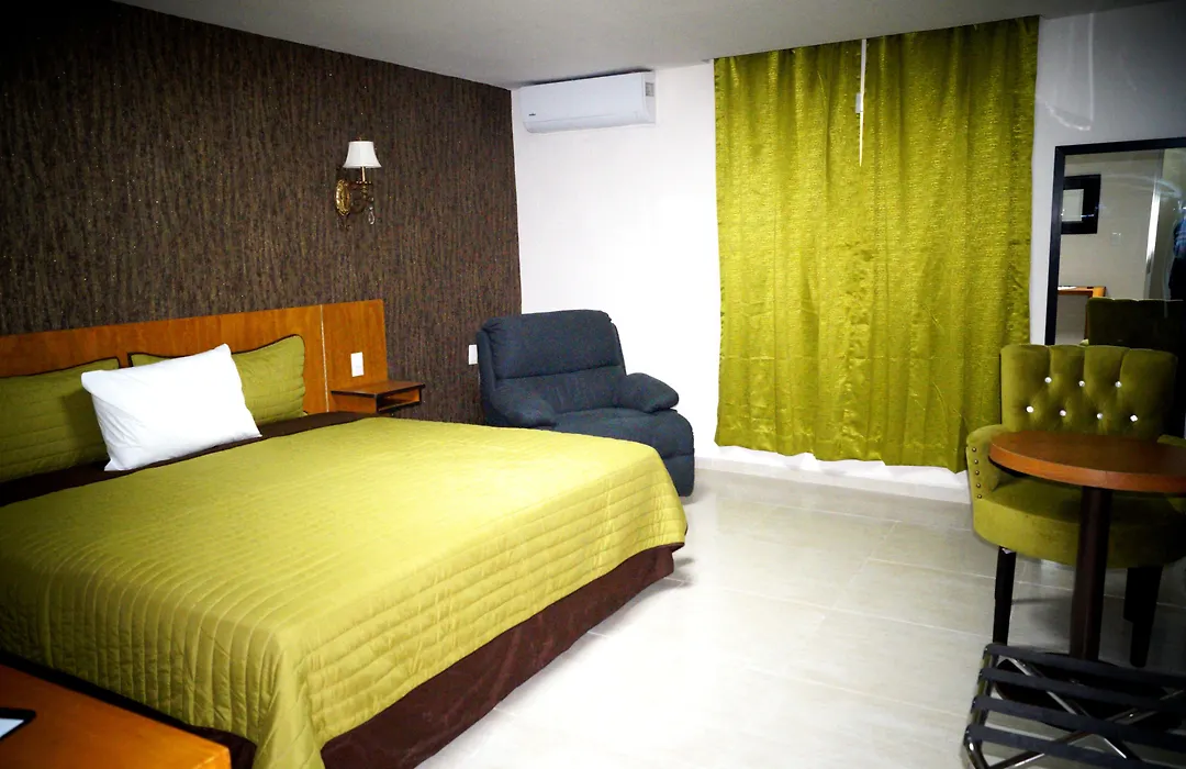 Royal Madero Inn-1