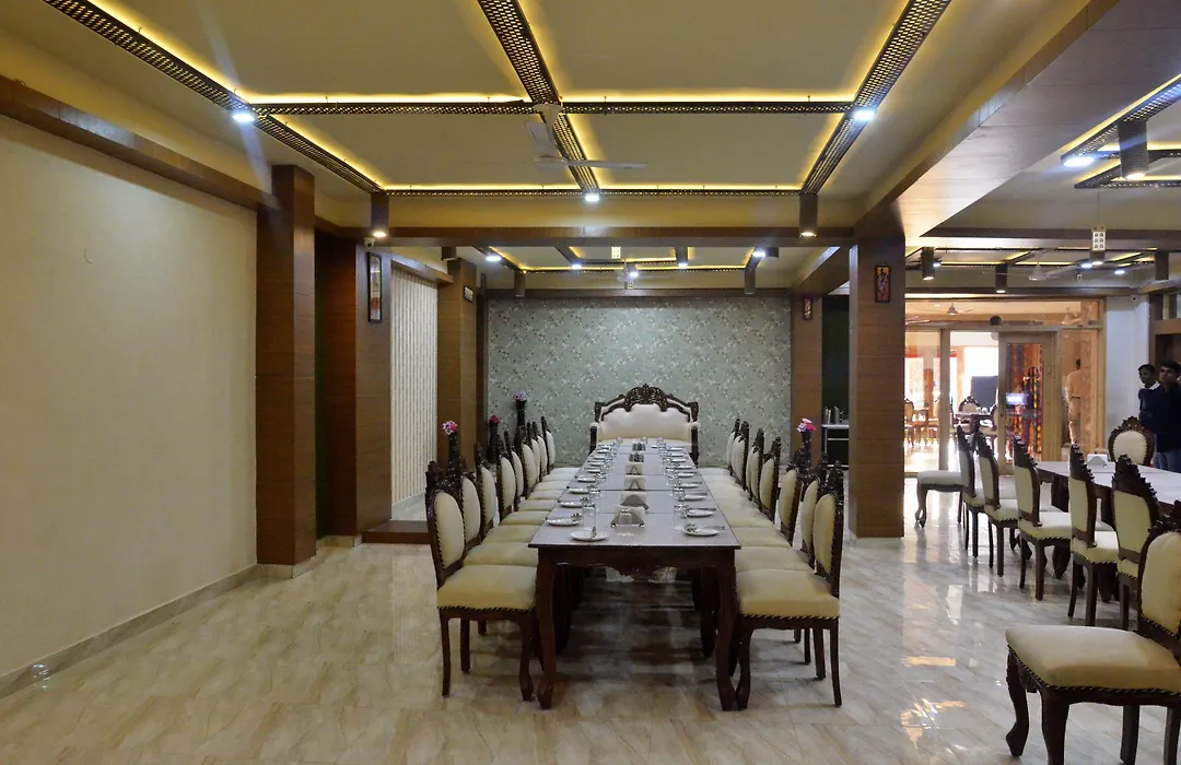 Hotel L'Avenir-1