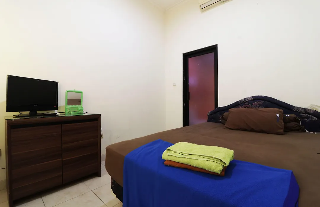 OYO 90166 Marsya Prima Syariah Hotel-1