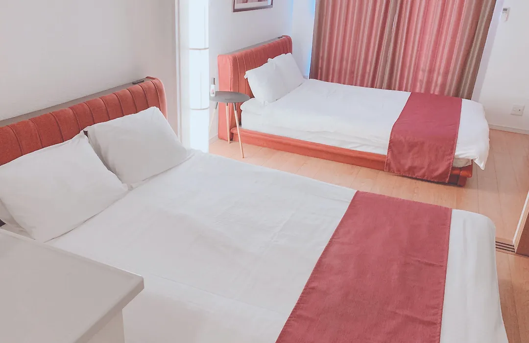 European House Reisen-1