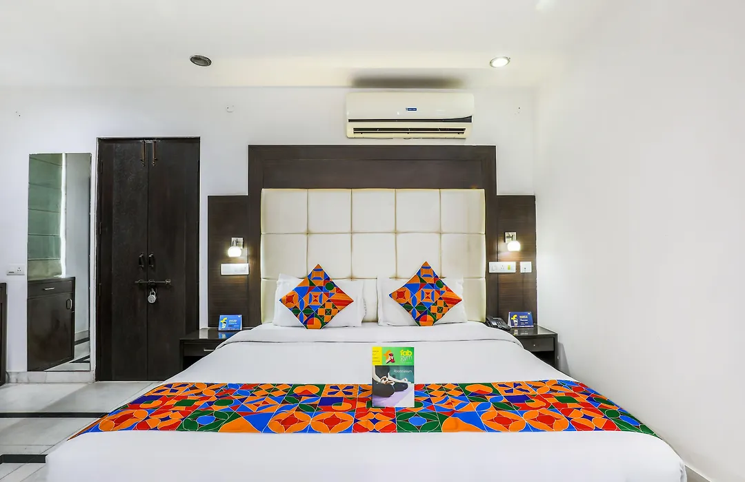 Fabhotel Ocean-1