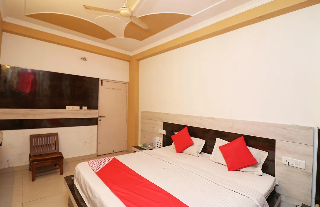 Oyo 8076 Hotel Europe Plaza-1