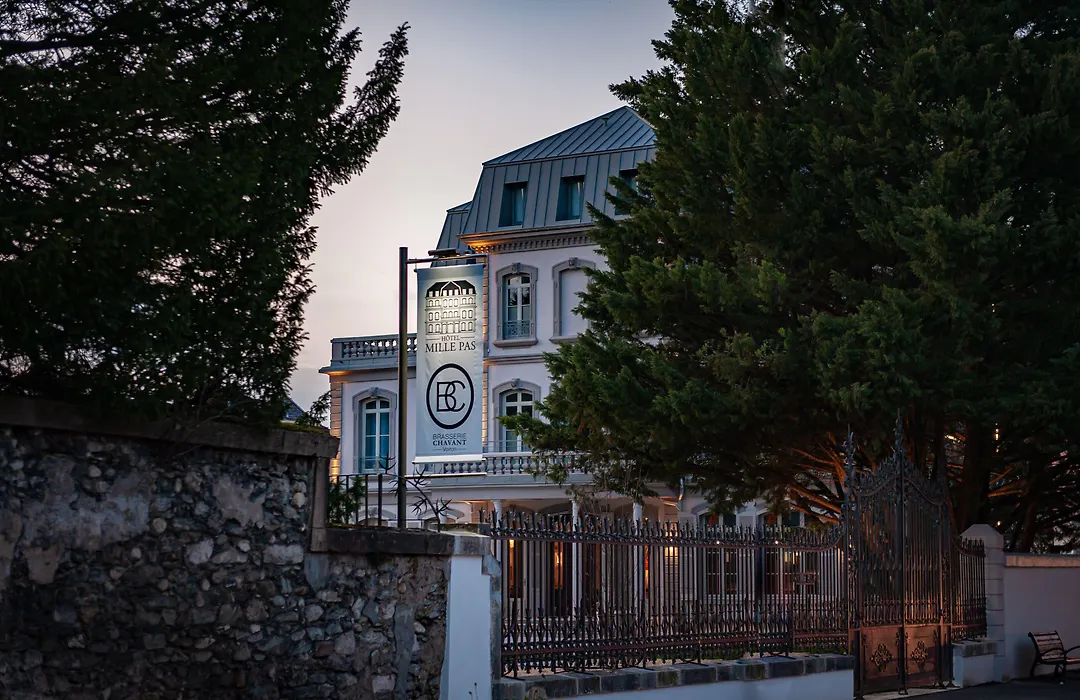 Hôtel Mille Pas-1