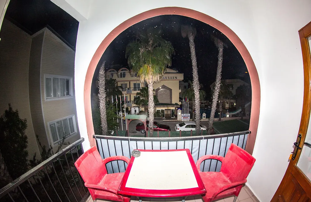 Latino Hotel-1