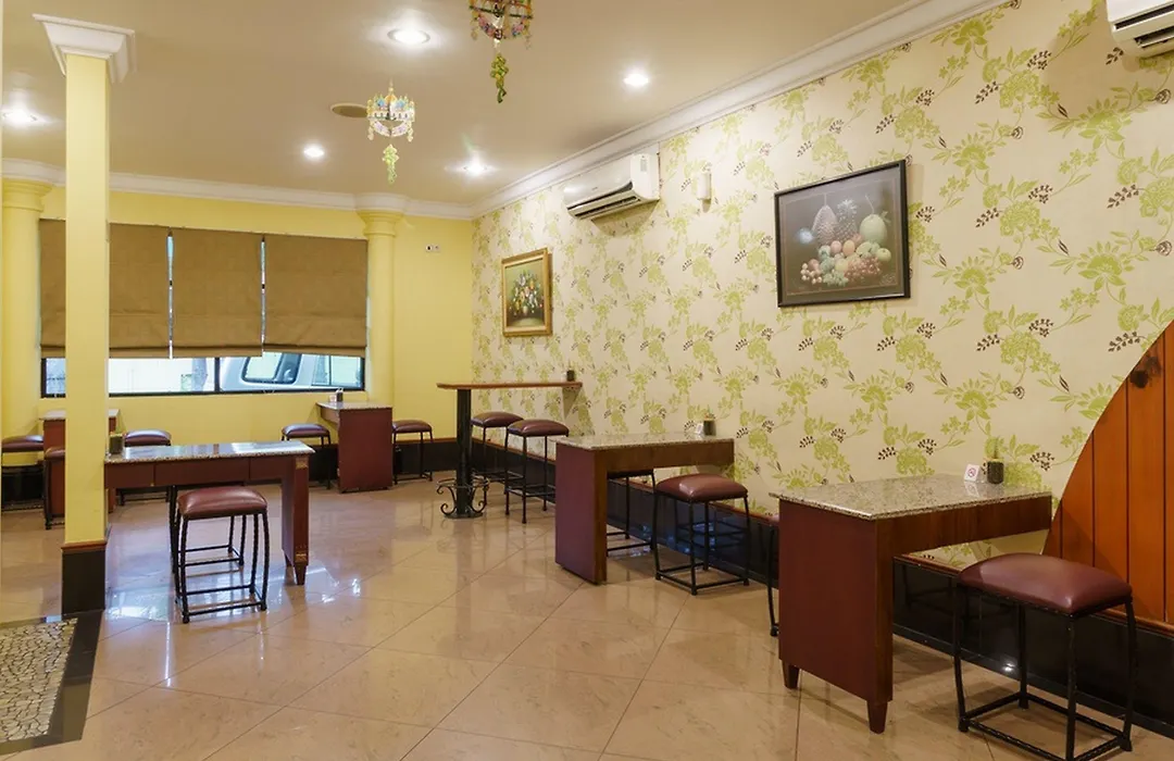 Reddoorz Plus Near Ancol-1