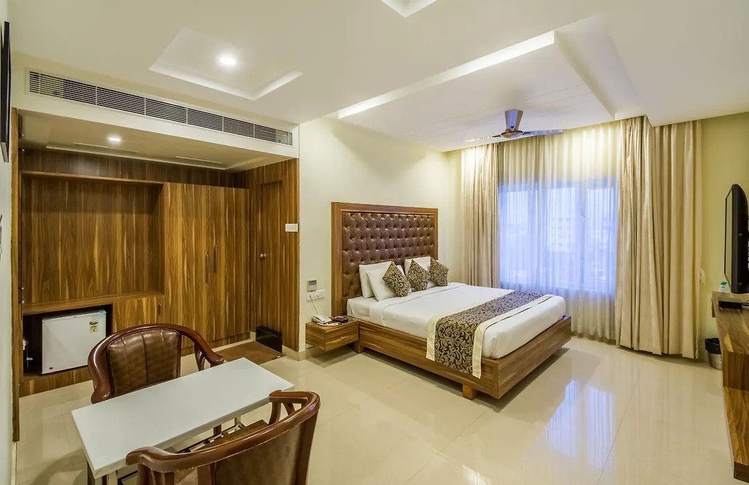 Ostin Viceroy Grand-1