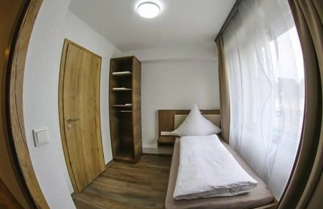Look Hotel & Rooms-1