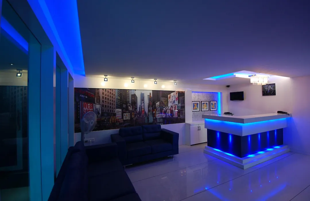 Hotel Ambassador-1
