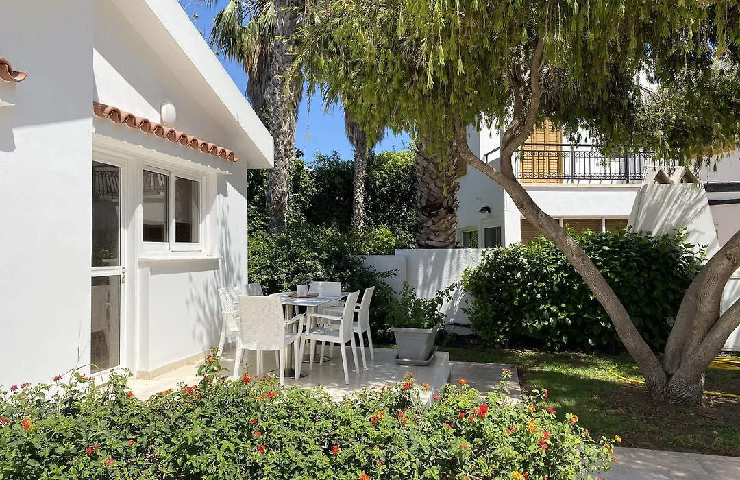 Fig Tree Z Holiday Resort-1