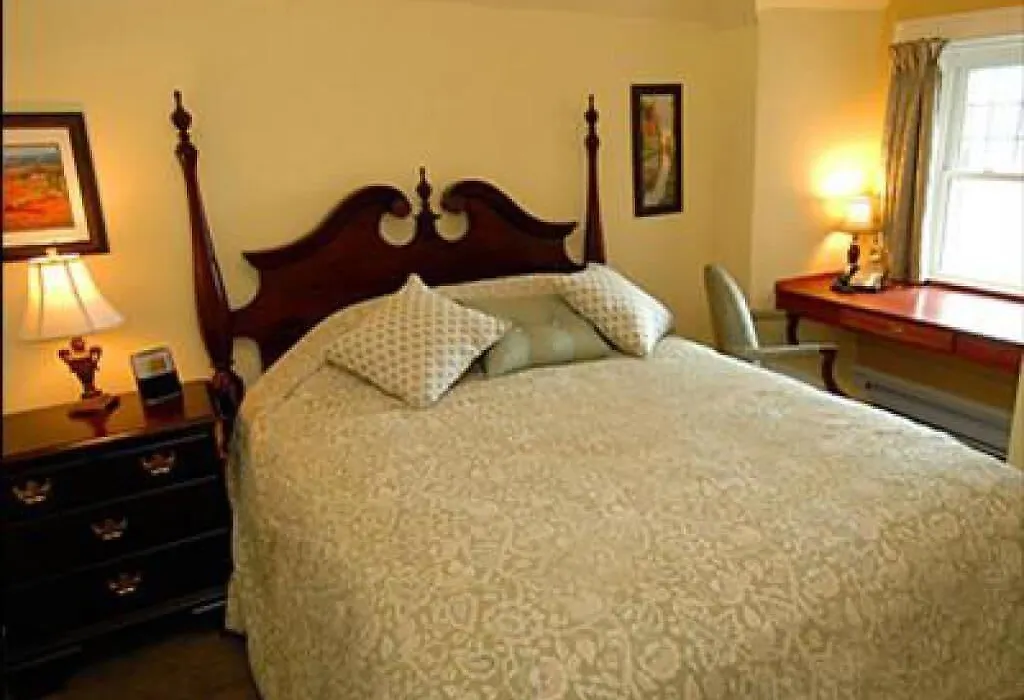 Clocktower Inn-1