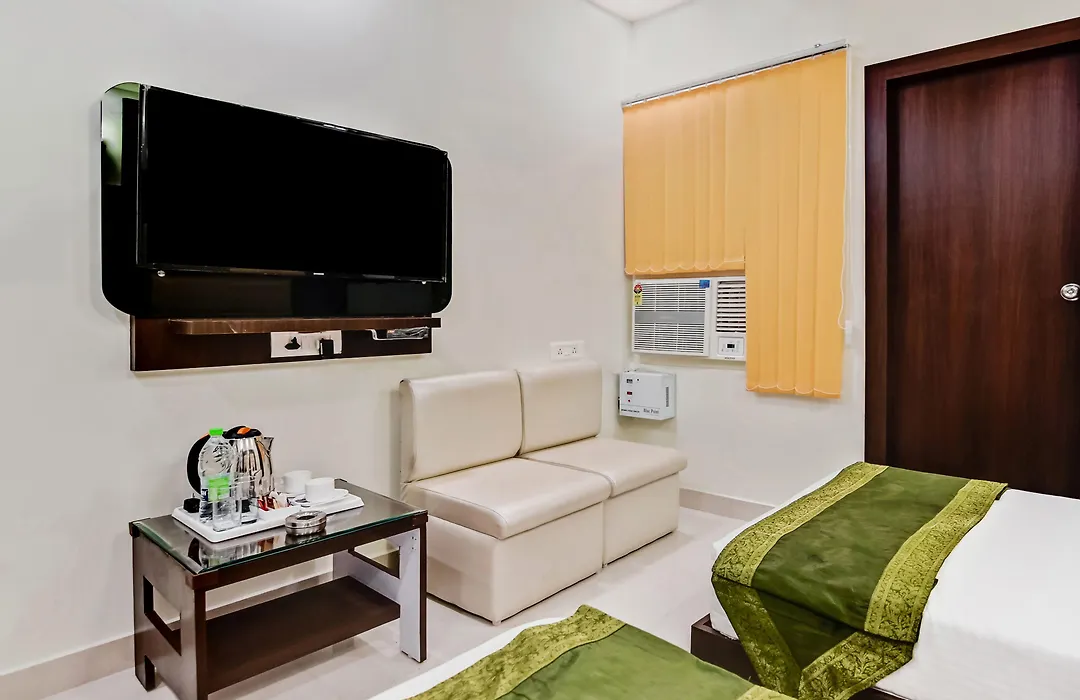 Treebo Resto- Near Lucknow Railway Station-1