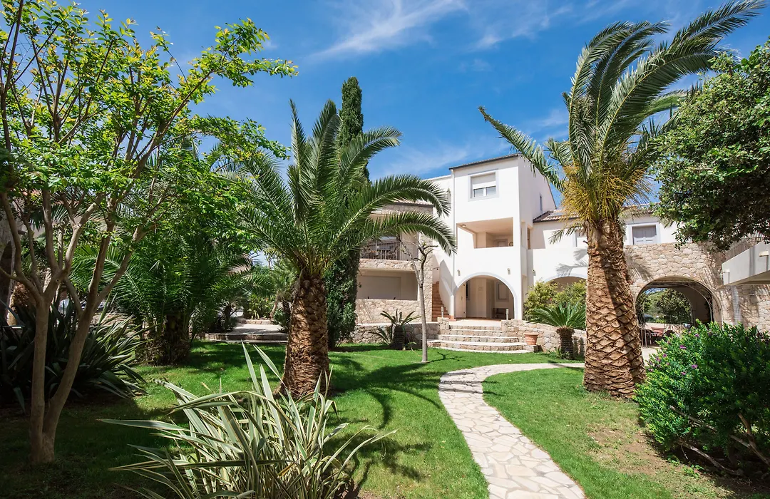 Les Alizes Residence & Spa-1