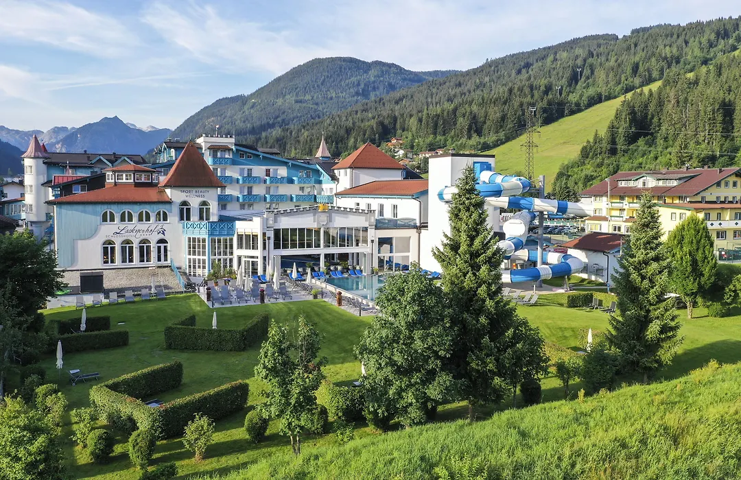 Schlosshotel Lacknerhof-1